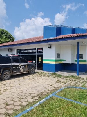 A Polícia Civil do Amazonas (PC-AM), por meio da Delegacia Interativa de Polícia (DIP) de Tabatinga (a 1.108 quilômetros de Manaus), cumpriu, na terça-feira (22/04), mandado de prisão definitiva de Roberto Carlos Curico Olimar, 42, por tráfico de drogas.