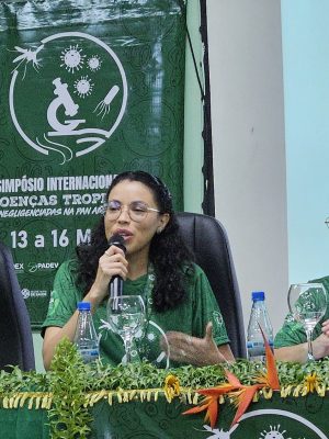 Em um território com características específicas que exigem atenção ampliada da saúde pública, a Fundação de Vigilância em Saúde do Amazonas – Dra. Rosemary Costa Pinto (FVS-RCP), destaca, no III Simpósio Internacional de Doenças Tropicais Negligenciadas, a vigilância em saúde como eixo estratégico para a proteção da população na Tríplice Fronteira.
