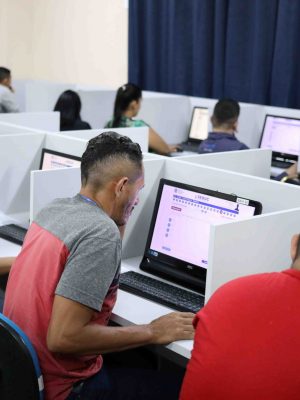 A Secretaria de Estado de Educação e Desporto Escolar abre, nesta segunda-feira (15), o período de inscrições para a realização do Provão Eletrônico...