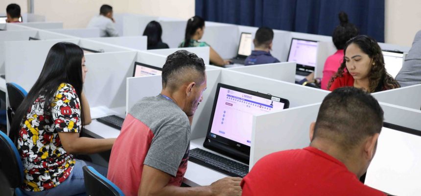 A Secretaria de Estado de Educação e Desporto Escolar abre, nesta segunda-feira (15), o período de inscrições para a realização do Provão Eletrônico...